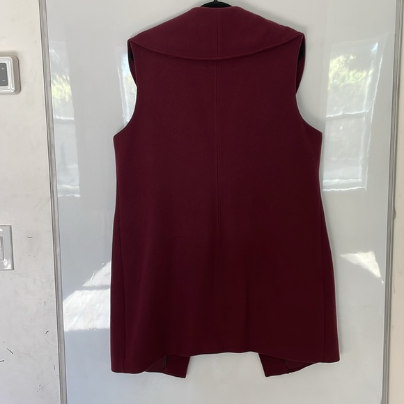 White House Black Market Burgundy Vest Size L/XL - Picture 7 of 9